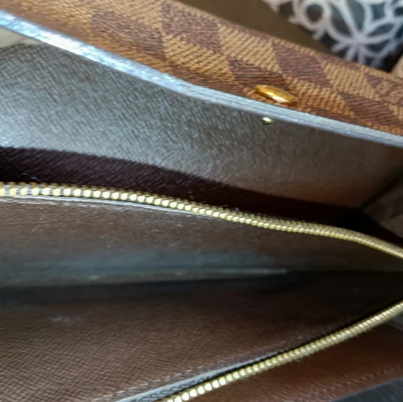 Louis Vuitton Sarah Wallet - Picture 6 of 8